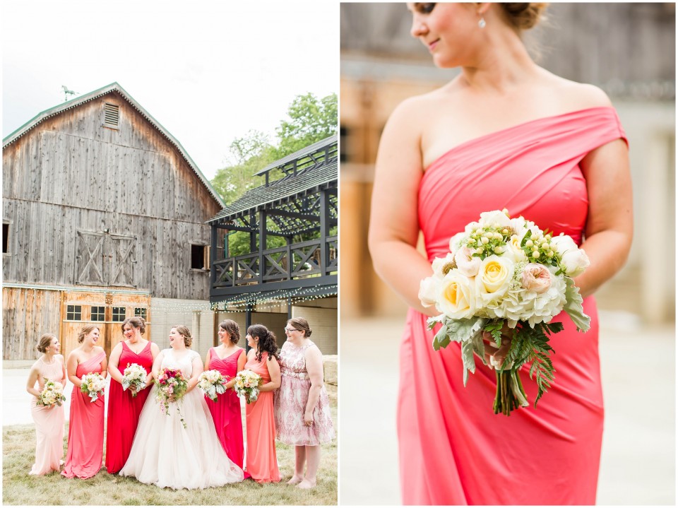 Barn wedding at Rivercrest Farm, flowers by Garden by the Gate Floral Design, Photos: Loren Jackson Photography